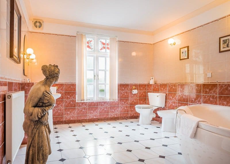 Two bridges bathroom