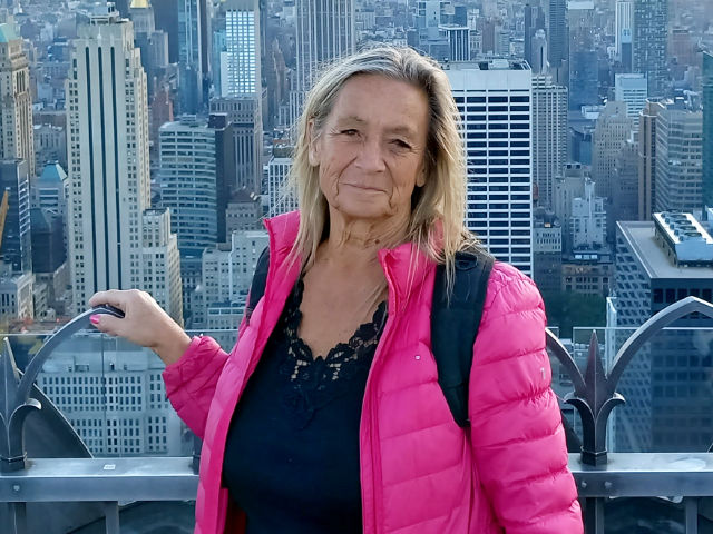Lesley Lewis 2b