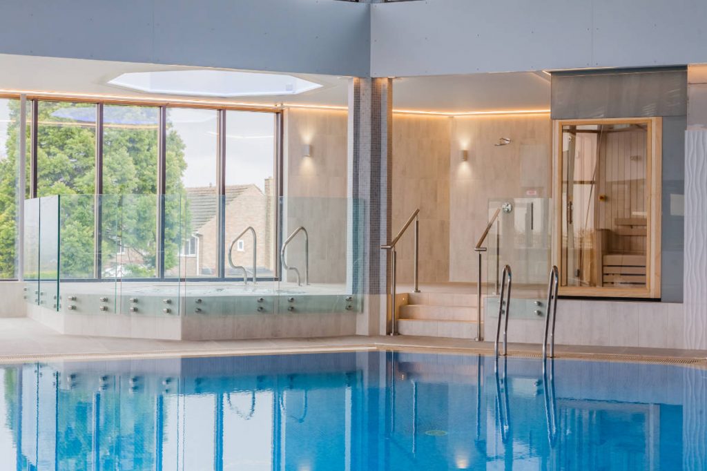 Leisure club
