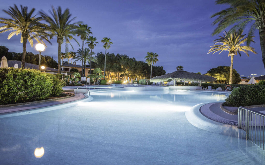 Blau colonia pool 4